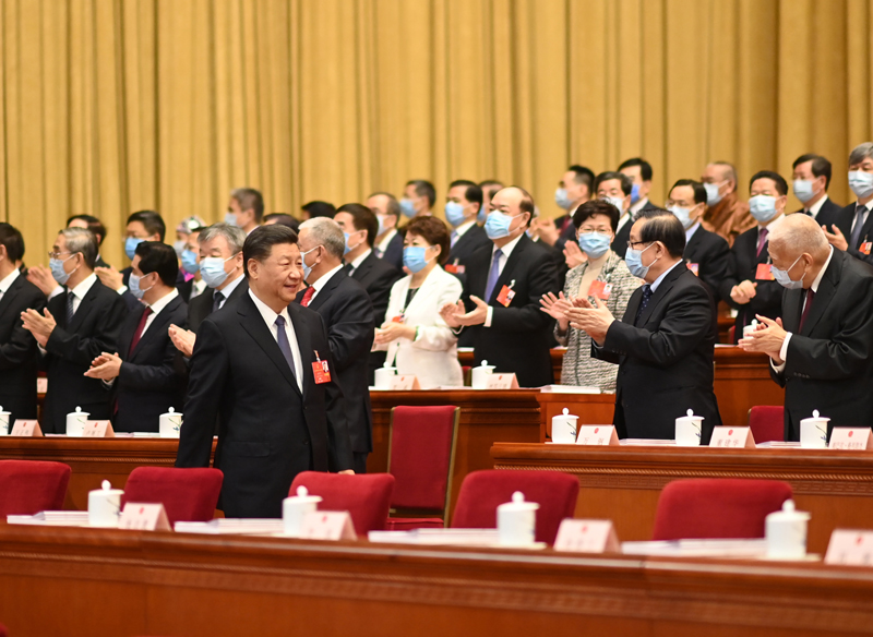 5月22日，第十三届全国人民代表大会第三次会议在北京人民大会堂开幕。这是习近平步入会场。新华社记者 李学仁 摄